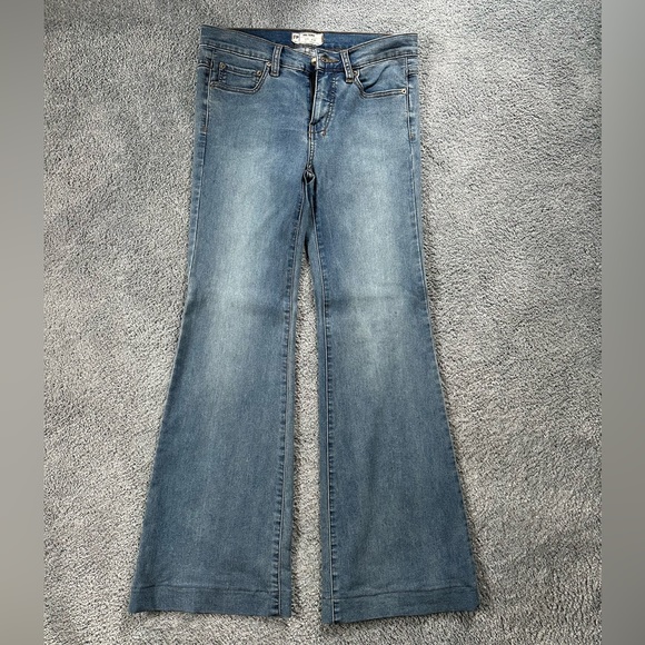 Free People Blue Wash Bell Bottom Jeans - Picture 1 of 4